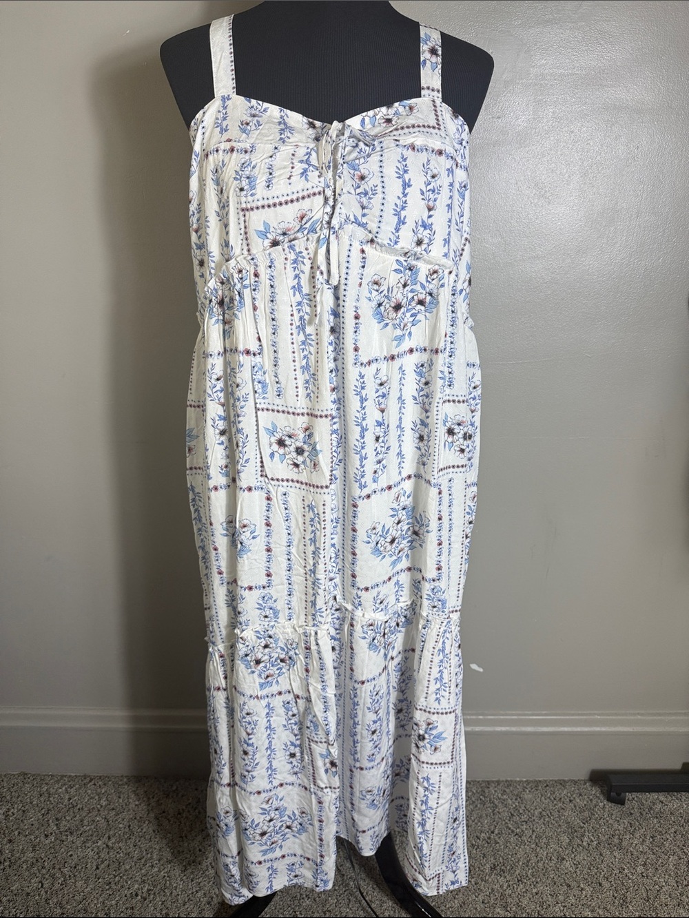 Maurices White & Blue Patchwork Floral Maxi Dress Sz L NWT